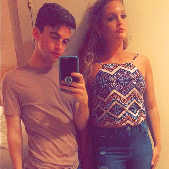 Meet your Posher, Katie - Picture 3 of 4